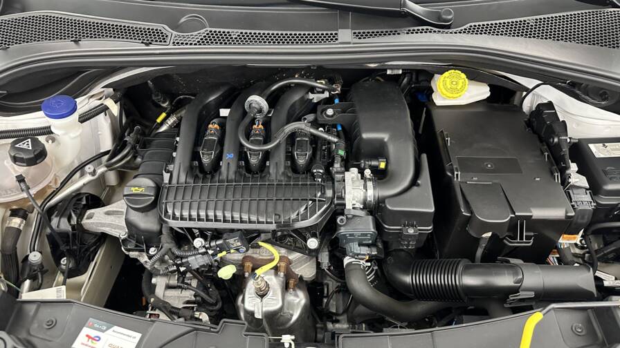 Mandataire Automobile occasion, recherche de Citroen C3-1-2-puretech-83ch-feel-pack - E-Motors