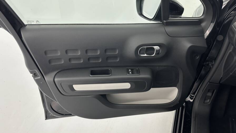 Mandataire Automobile occasion, recherche de Citroen C3-1-2-puretech-83ch-plus - E-Motors