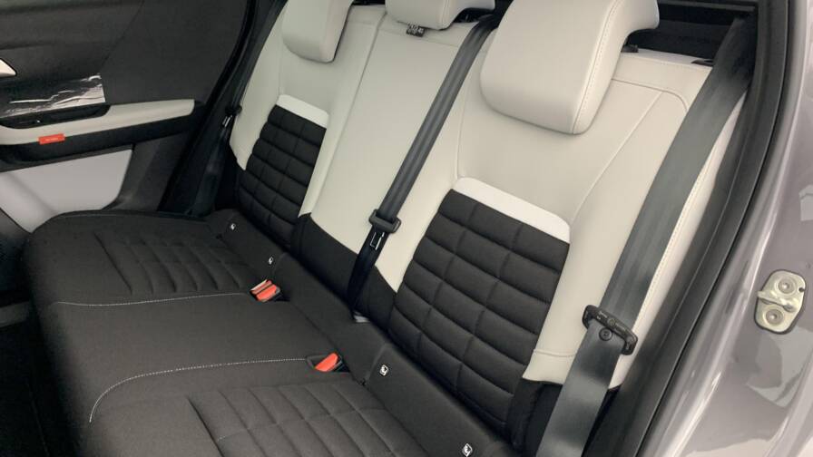 Mandataire Automobile neuf, recherche de Citroen C3-aircross-nouveau-hybride-145-e-dcs6-max - E-Motors