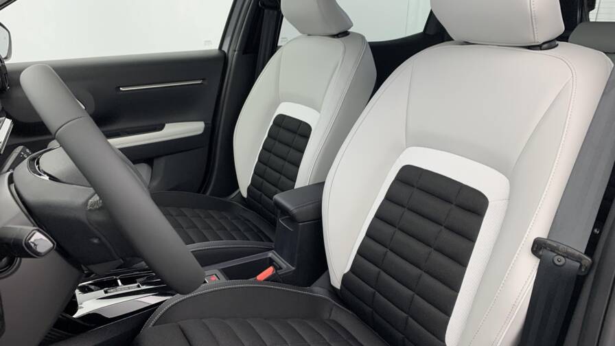 Mandataire Automobile neuf, recherche de Citroen C3-aircross-nouveau-hybride-145-e-dcs6-max - E-Motors