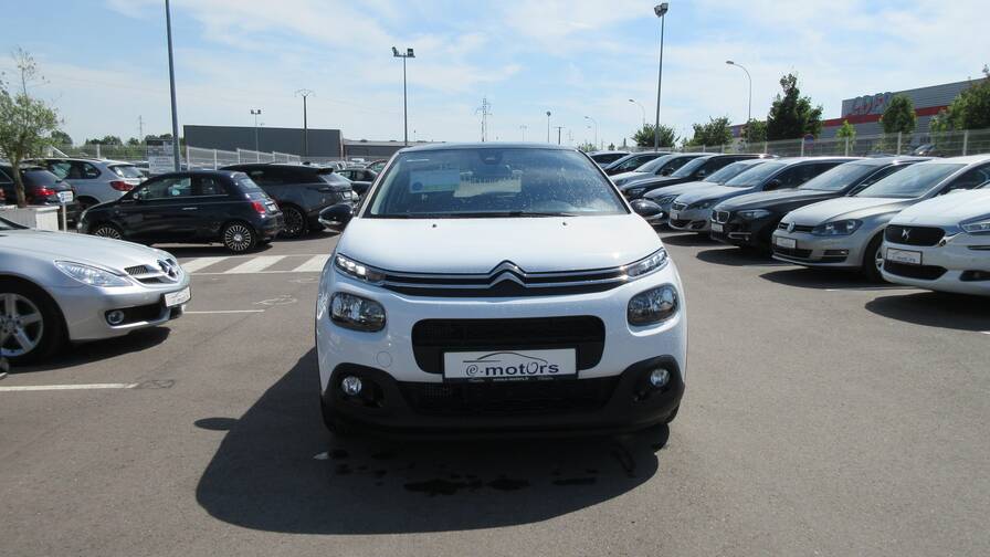 Avis-mandataire-auto-Emotors-Citroen-C3-Shine-puretech-82-plus-cam-ra-de-recul-plus-si-ges-av-chauffants.