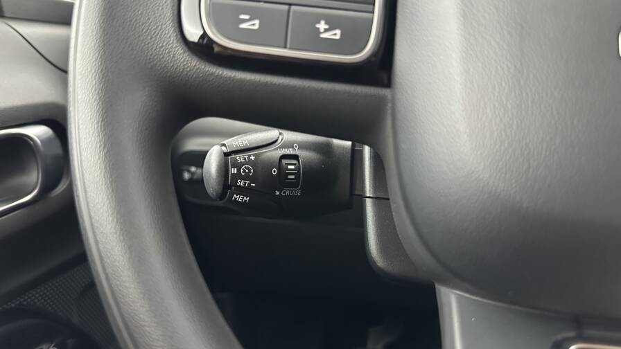 Mandataire Automobile occasion, recherche de Citroen C3-iii-1-2-puretech-110ch-shine - E-Motors