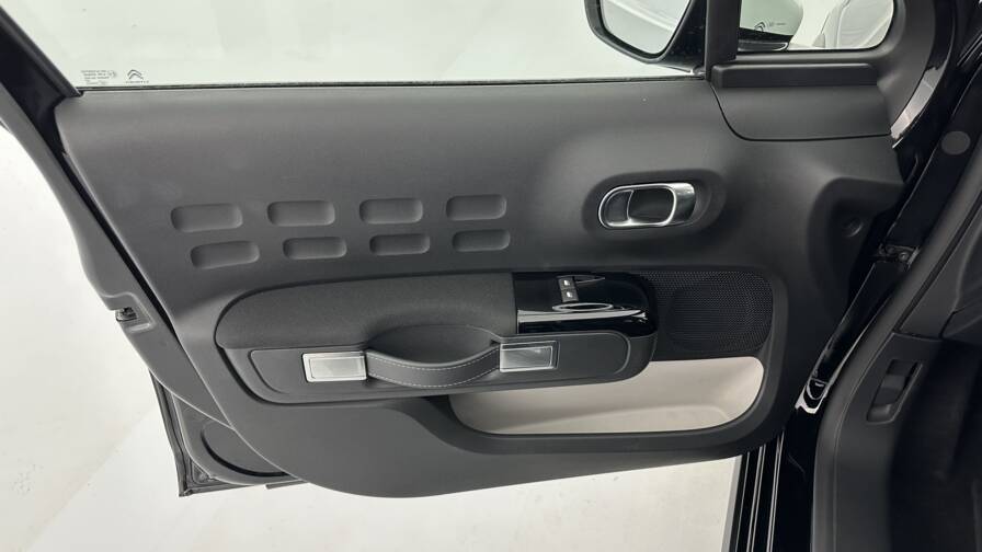 Mandataire Automobile occasion, recherche de Citroen C3-iii-1-2-puretech-110ch-shine - E-Motors