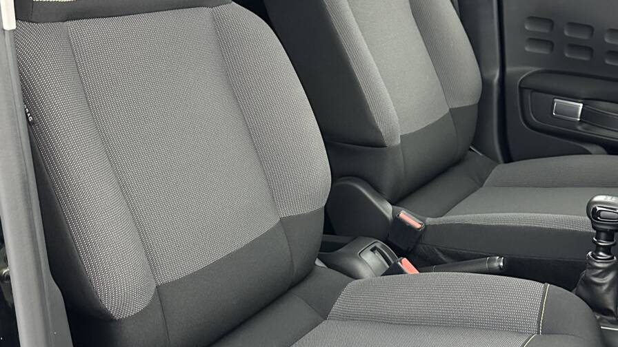 Mandataire Automobile occasion, recherche de Citroen C3-iii-1-2-puretech-110ch-shine - E-Motors