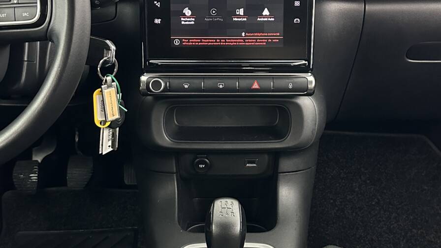 Mandataire Automobile occasion, recherche de Citroen C3-iii-1-2-puretech-83ch-shine - E-Motors