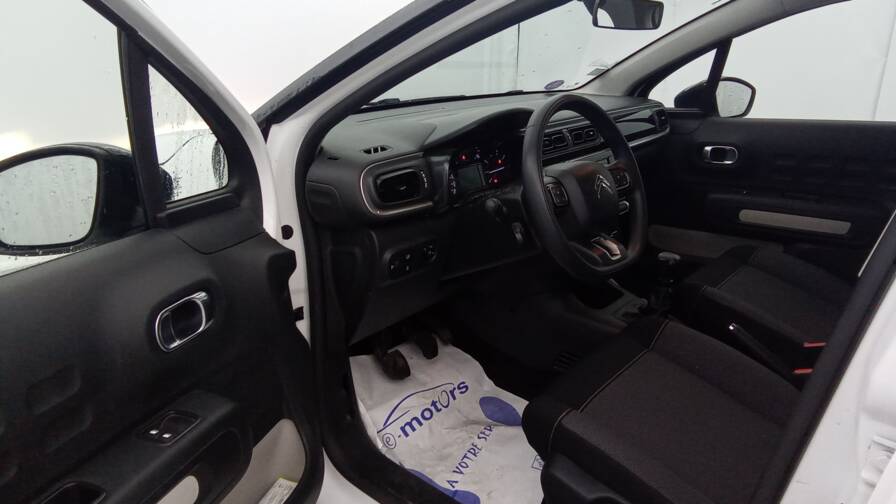 Mandataire Automobile occasion, recherche de Citroen C3-puretech-110-feel - E-Motors
