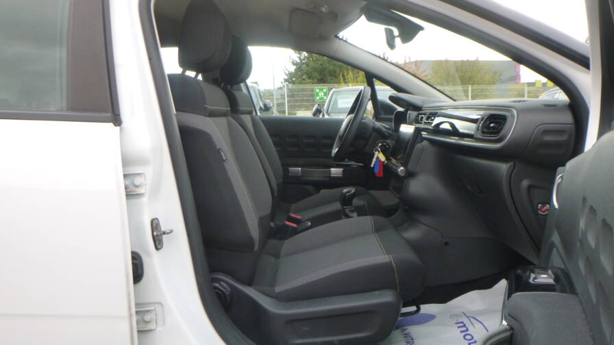 Mandataire Automobile occasion, recherche de Citroen C3-soci-t-puretech-82cv-feel-nav - E-Motors