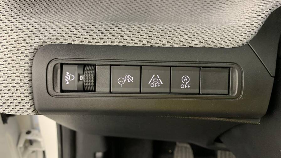 Mandataire Automobile neuf, recherche de Citroen C3-societe-nouvelle-turbo-100-bvm-pro - E-Motors