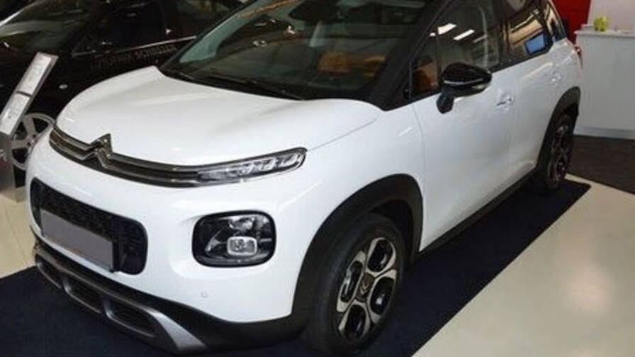 Avis-mandataire-auto-Emotors-Citroen-C3-aircross-Shine-bluehdi-100-plus-toit-noir.