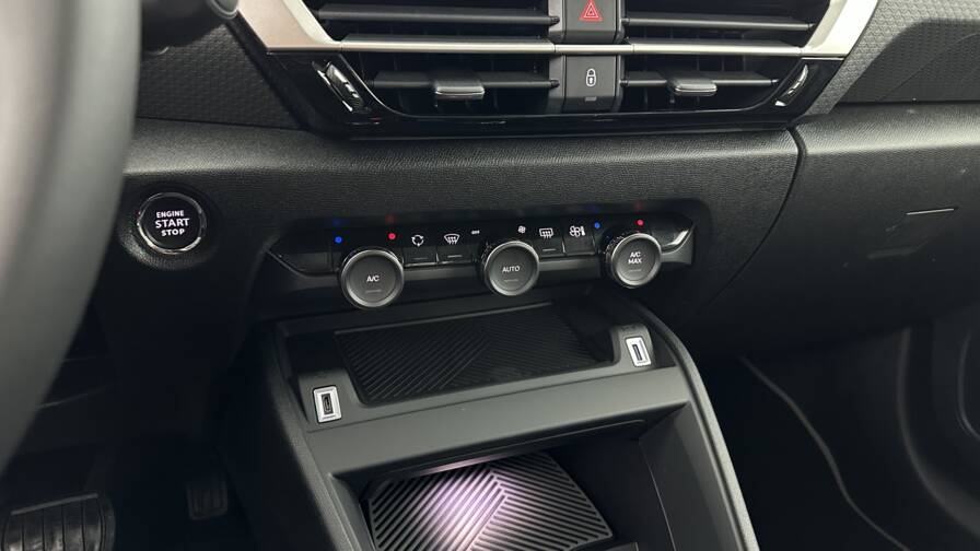 Mandataire Automobile neuf, recherche de Citroen C4-1-2-hybride-145ch-collection-e-dcs6 - E-Motors