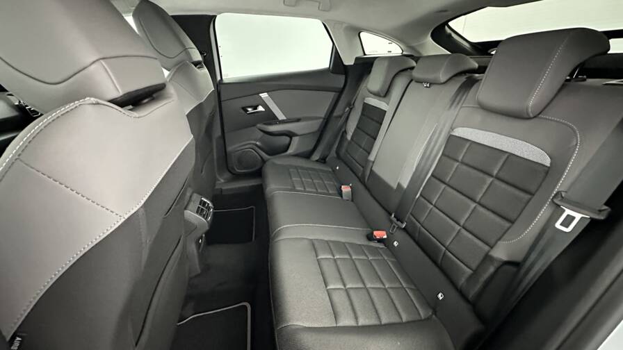 Mandataire Automobile neuf, recherche de Citroen C4-1-2-hybride-145ch-collection-e-dcs6 - E-Motors