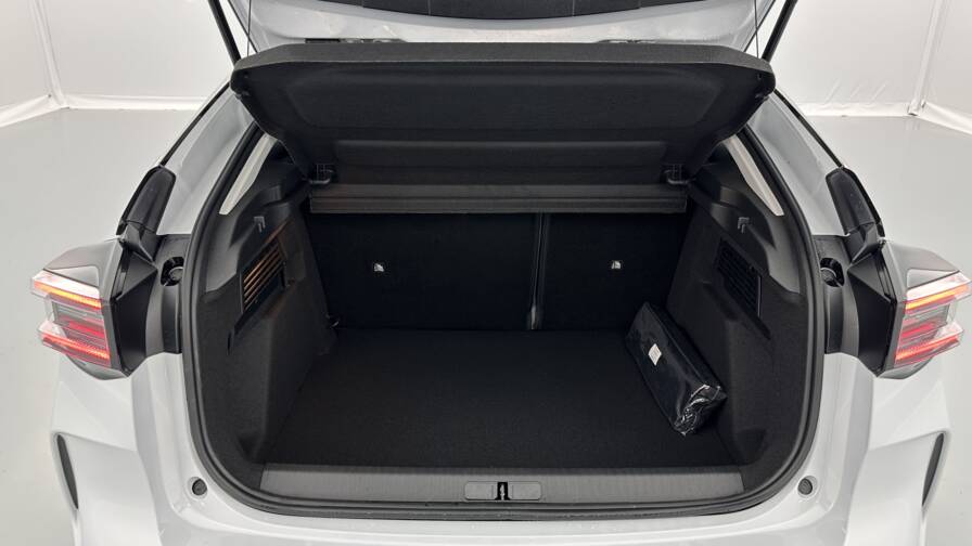 Mandataire Automobile neuf, recherche de Citroen C4-1-2-hybride-145ch-collection-e-dcs6 - E-Motors