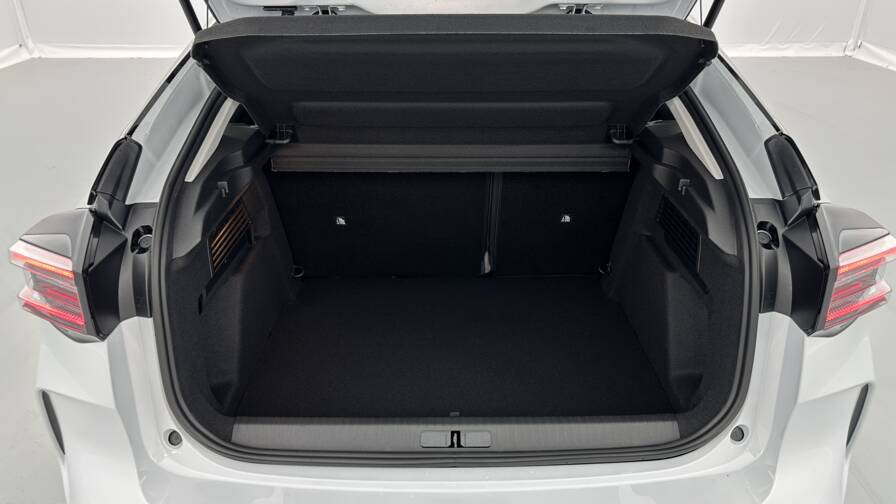 Mandataire Automobile neuf, recherche de Citroen C4-1-2-hybride-145ch-plus-e-dcs6 - E-Motors