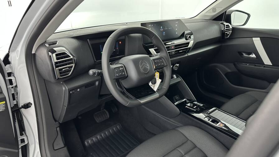 Mandataire Automobile neuf, recherche de Citroen C4-1-2-hybride-145ch-plus-e-dcs6 - E-Motors