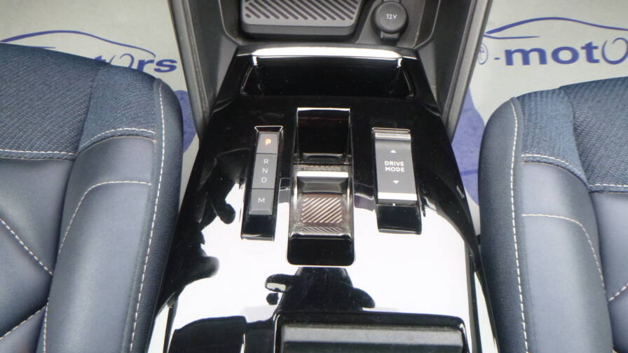 Mandataire Automobile occasion, recherche de Citroen C4-puretech-130-s-s-eat8-shine - E-Motors