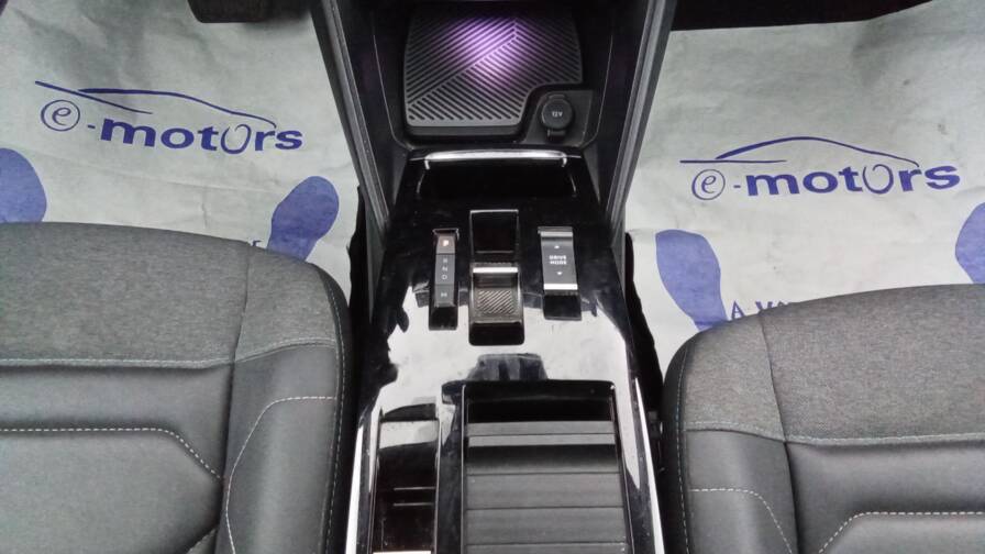 Mandataire Automobile occasion, recherche de Citroen C4-bluehdi-130-s-s-eat8-shine - E-Motors