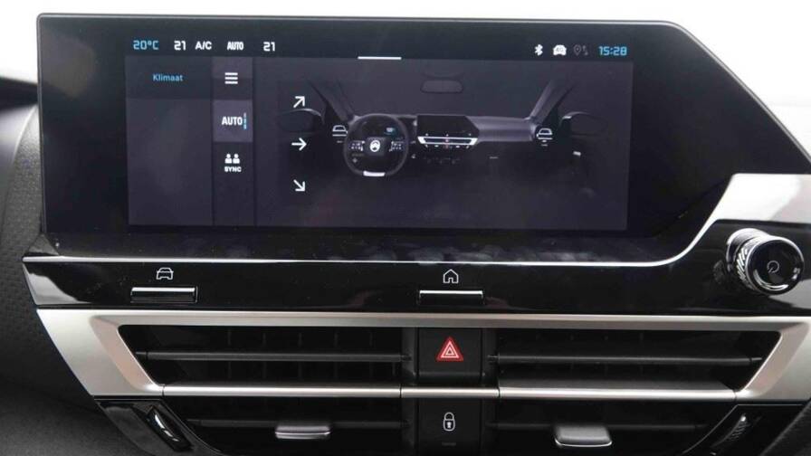 Mandataire Automobile neuf, recherche de Citroen C4-hybrid-145-e-dcs6-max-new-model - E-Motors