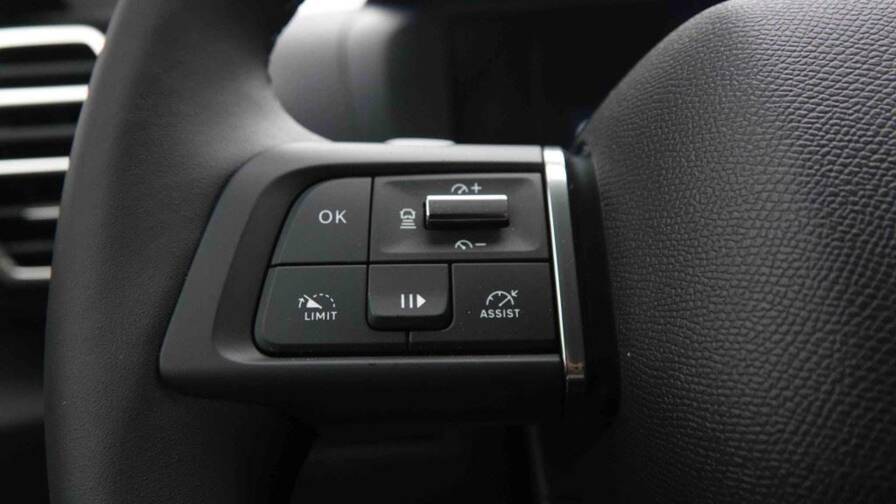 Mandataire Automobile neuf, recherche de Citroen C4-hybrid-145-e-dcs6-max-new-model - E-Motors