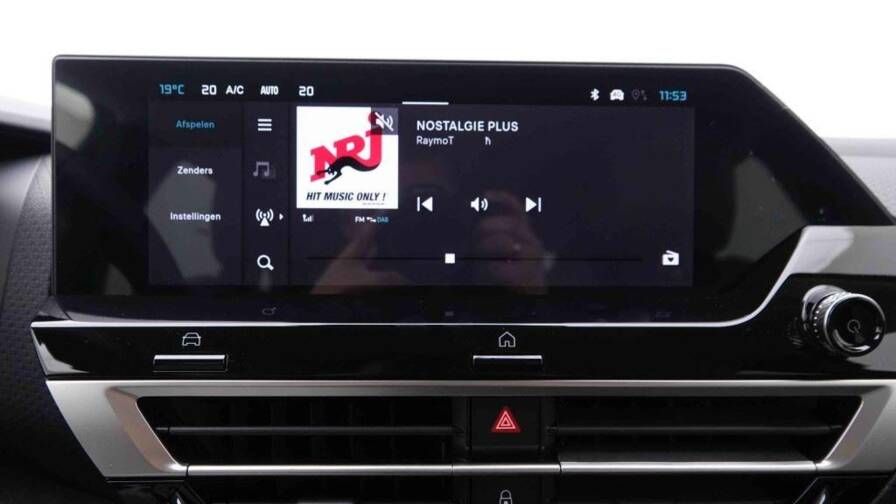 Mandataire Automobile neuf, recherche de Citroen C4-hybrid-145-e-dcs6-max-new-model - E-Motors