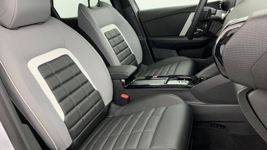 Mandataire Automobile neuf, recherche de Citroen C4-hybride-145-e-dcs6-max - E-Motors