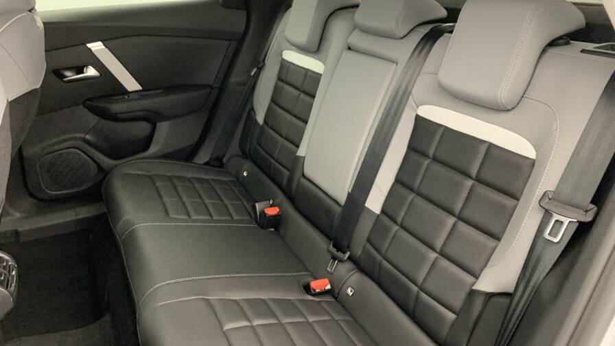 Mandataire Automobile neuf, recherche de Citroen C4-hybride-145-e-dcs6-max - E-Motors