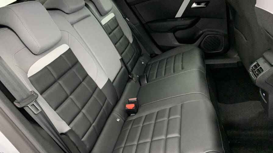 Mandataire Automobile neuf, recherche de Citroen C4-hybride-145-e-dcs6-max - E-Motors