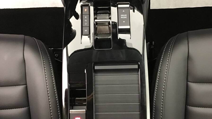 Mandataire Automobile occasion, recherche de Citroen C4-hybride-145-e-dcs6-max5-portes-vp-essence-sans-plomb - E-Motors