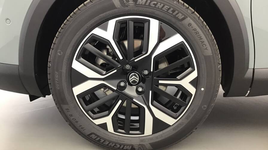 Mandataire Automobile occasion, recherche de Citroen C4-hybride-145-e-dcs6-max5-portes-vp-essence-sans-plomb - E-Motors