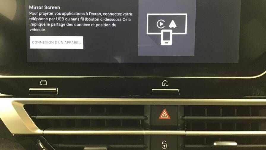 Mandataire Automobile occasion, recherche de Citroen C4-hybride-145-e-dcs6-max5-portes-vp-essence-sans-plomb - E-Motors