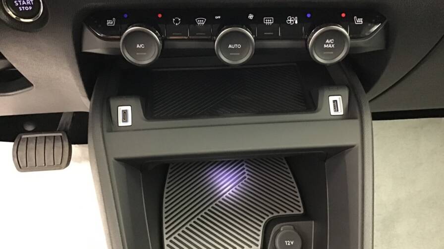 Mandataire Automobile occasion, recherche de Citroen C4-hybride-145-e-dcs6-max5-portes-vp-essence-sans-plomb - E-Motors