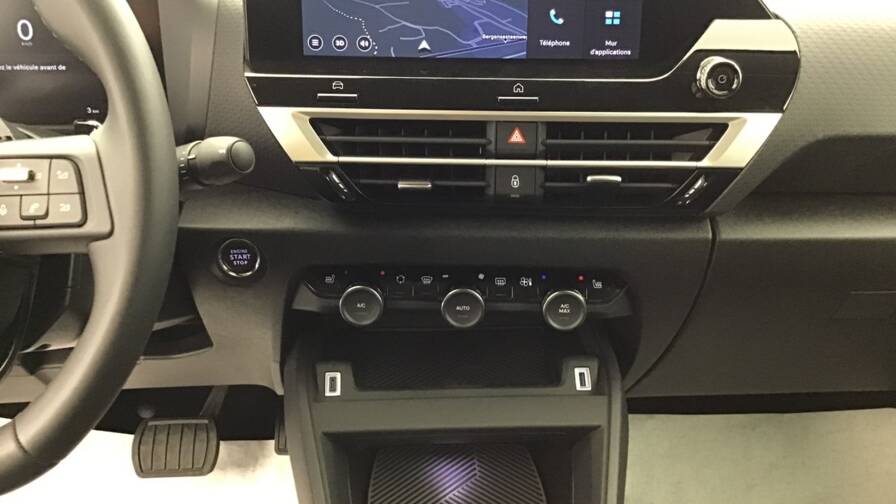 Mandataire Automobile occasion, recherche de Citroen C4-hybride-145-e-dcs6-max5-portes-vp-essence-sans-plomb - E-Motors