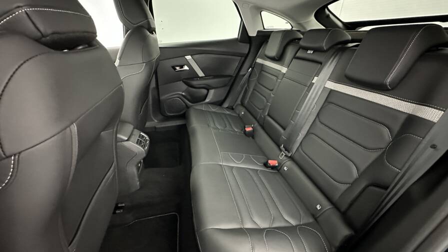 Mandataire Automobile occasion, recherche de Citroen C4-iii-1-2-hybride-136ch-max-e-dcs6 - E-Motors