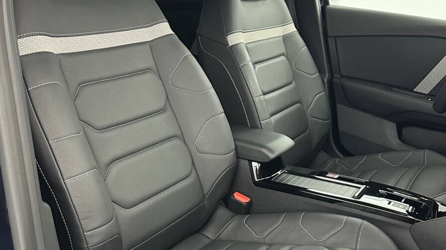 Mandataire Automobile occasion, recherche de Citroen C4-iii-1-2-hybride-136ch-max-e-dcs6 - E-Motors