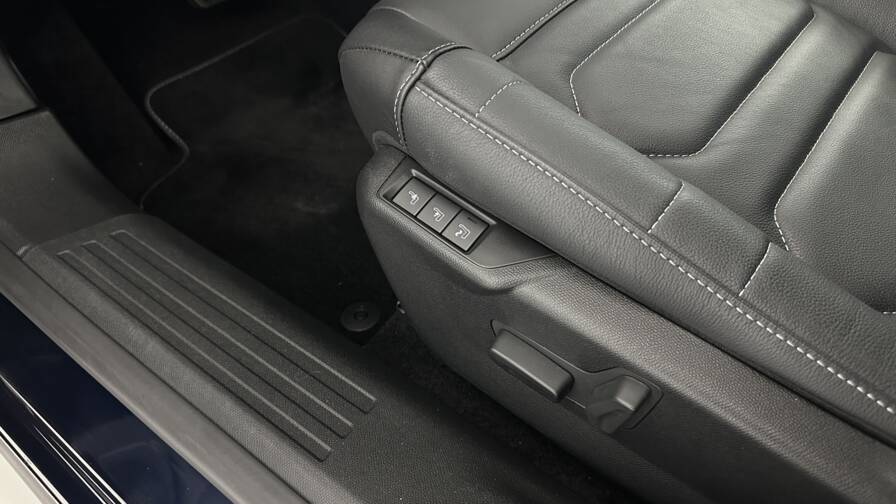 Mandataire Automobile occasion, recherche de Citroen C4-iii-1-2-hybride-136ch-max-e-dcs6 - E-Motors