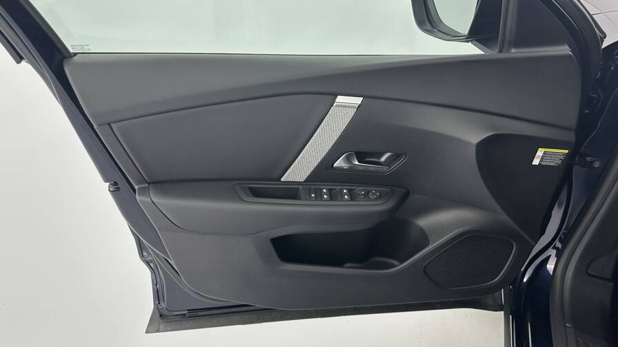 Mandataire Automobile occasion, recherche de Citroen C4-iii-1-2-hybride-136ch-max-e-dcs6 - E-Motors