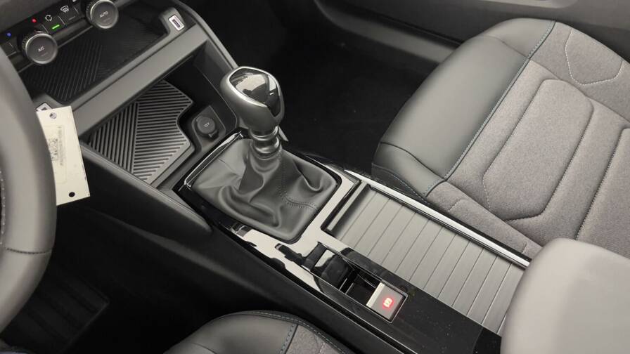 Mandataire Automobile neuf, recherche de Citroen C4-iii-1-2-puretech-130ch-plus - E-Motors