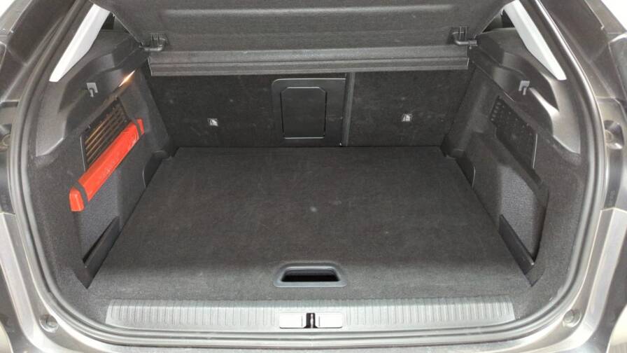 Mandataire Automobile occasion, recherche de Citroen C4-puretech-130-eat8-max-plus-camera-360-plus-toit-pano - E-Motors