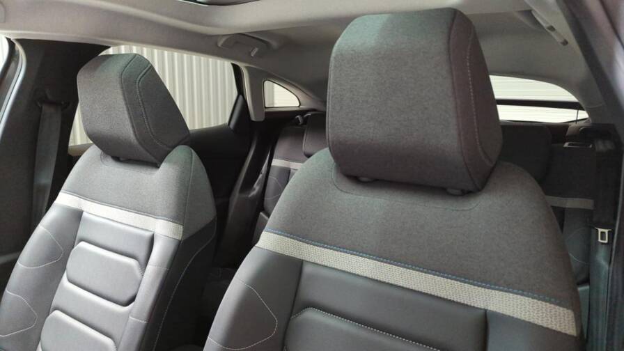 Mandataire Automobile occasion, recherche de Citroen C4-puretech-130-eat8-max-plus-camera-360-plus-toit-pano - E-Motors