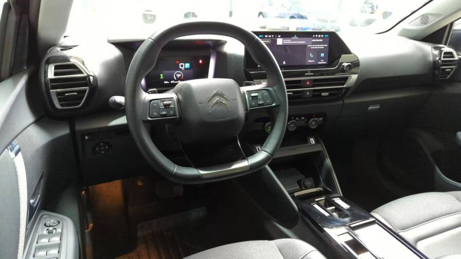 Mandataire Automobile occasion, recherche de Citroen C4-puretech-130-eat8-max-plus-camera-360-plus-toit-pano - E-Motors