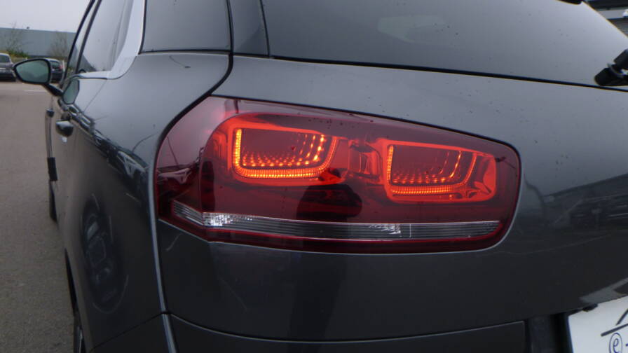 Mandataire Automobile occasion, recherche de Citroen C4-spacetourer-puretech-130-ss-shine-attelage - E-Motors