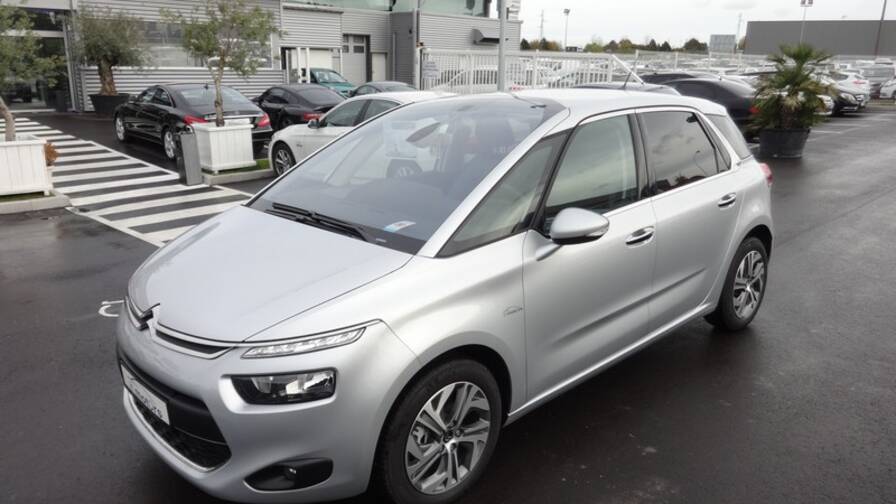 Avis-mandataire-auto-Emotors-Citroen-C4-picasso-Intensive-sur-quip-e-bluehdi-120-s-s.