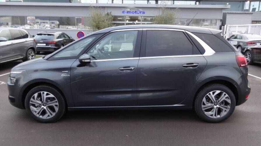 Avis-mandataire-auto-Emotors-Citroen-C4-picasso-Feel-bluehdi-150-s-s.