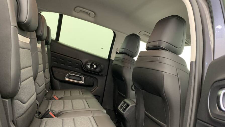 Mandataire Automobile neuf, recherche de Citroen C5-aircross-hybride-136-e-dcs6-plus - E-Motors