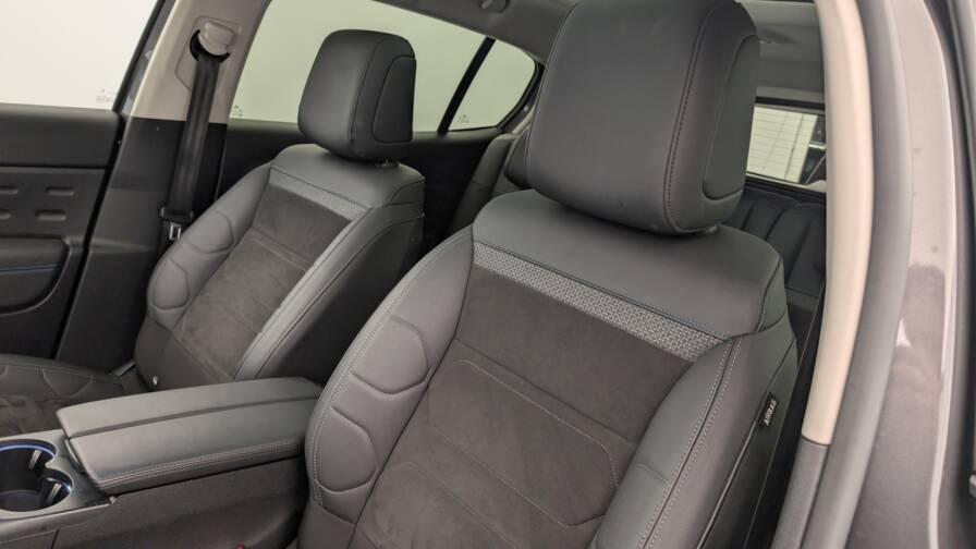 Mandataire Automobile occasion, recherche de Citroen C5-aircross-hybride-rechargeable-225-e-eat8-shine - E-Motors