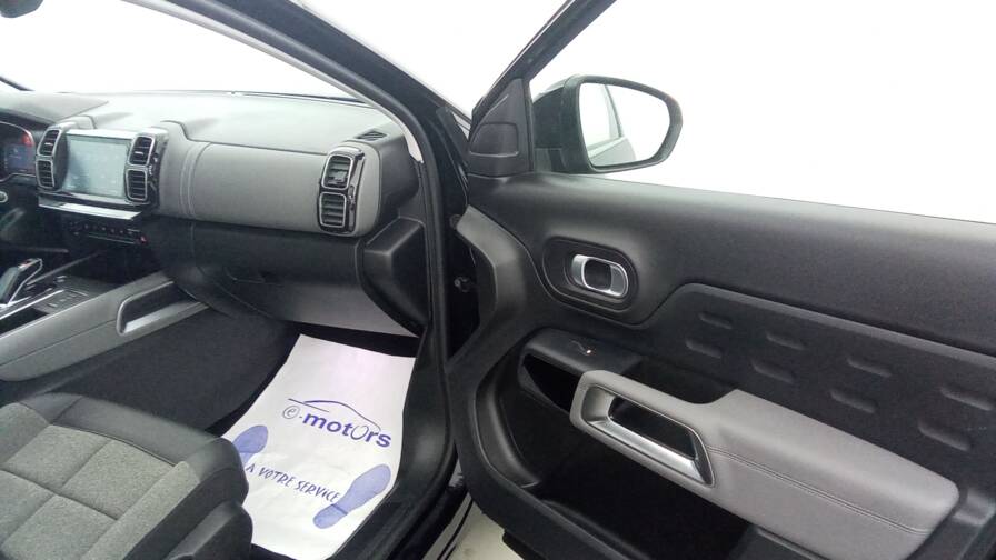 Mandataire Automobile occasion, recherche de Citroen C5-aircross-hybride-rechargeable-225-ss-e-eat8-feel-gps - E-Motors