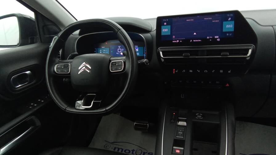 Mandataire Automobile occasion, recherche de Citroen C5-aircross-hybride-rechargeable-225-ss-e-eat8-shine-pack-cuir-elect-attelage - E-Motors