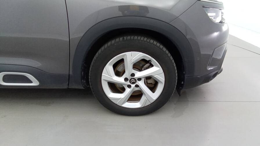 Mandataire Automobile occasion, recherche de Citroen C5-aircross-hybride-rechargeable-225e-eat8-feel-gps-camera - E-Motors