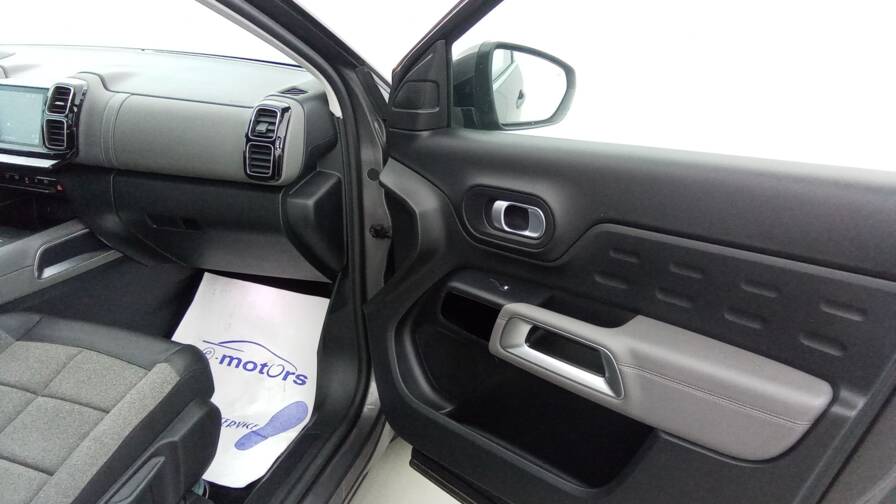 Mandataire Automobile occasion, recherche de Citroen C5-aircross-hybride-rechargeable-225e-eat8-feel-gps-camera - E-Motors