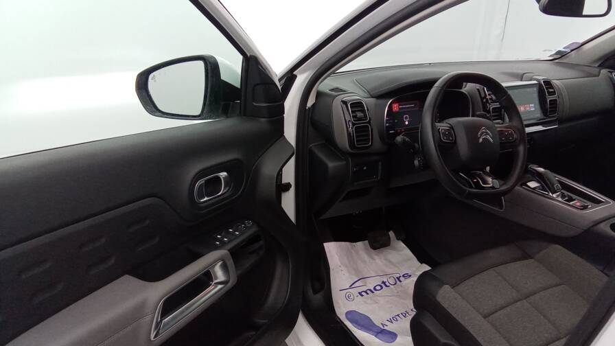 Mandataire Automobile occasion, recherche de Citroen C5-aircross-puretech-130-eat8-feel-gps-camera - E-Motors