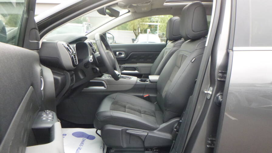 Mandataire Automobile occasion, recherche de Citroen C5-aircross-hybride-rechargeable-225-s-s-e-eat8-shine - E-Motors